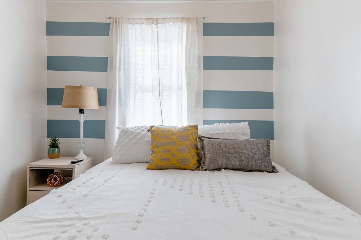 Lake House near Lydia Mountain - thumbnail 9